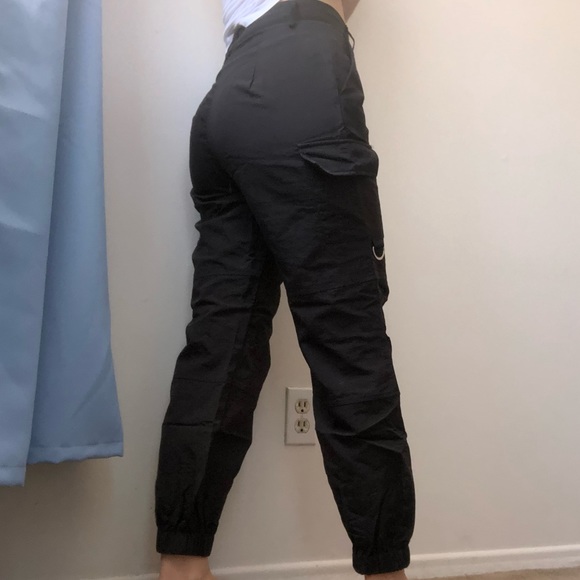 *SOLD* Cargo Pants - Picture 2 of 6